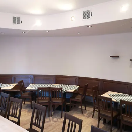 宾馆 斯特恩宾馆 3*